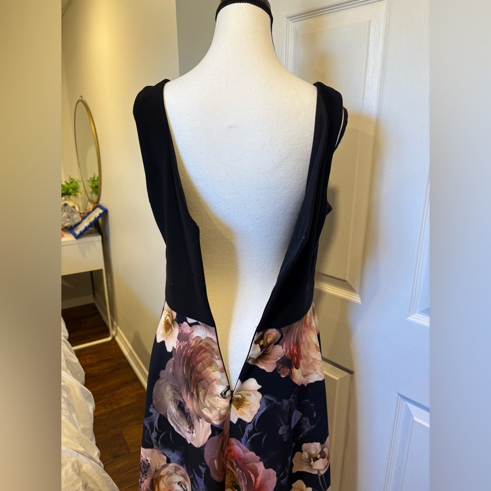 Joseph Ribkoff Floral Fit & Flare Dress Size 12 Black Sleeveless V Neck - Picture 7 of 8